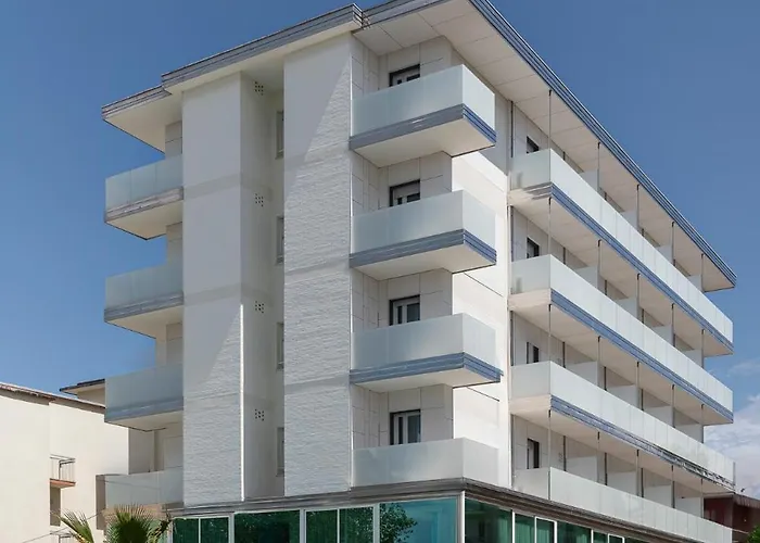 Ervill Hotel 3*